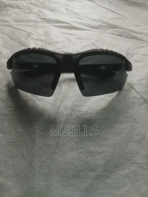 Wrap-around Sunglasses