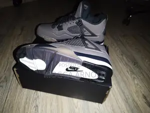Nike Air Jordan 4 Retro "Cave Stone"