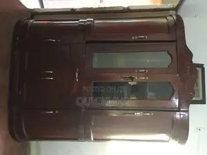 Side Board