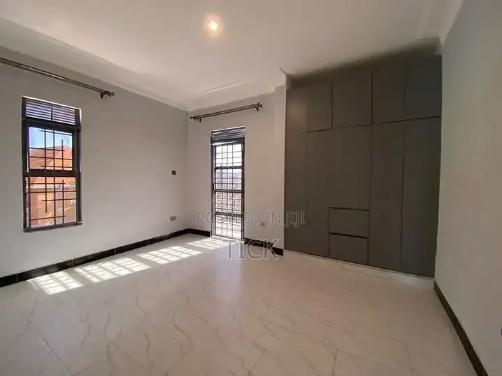 3bdrm Apartment in Ntinda, Nakawa for rent