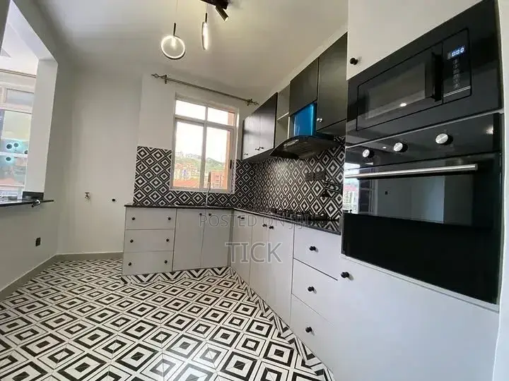 3bdrm Apartment in Muyenga, Makindye for rent