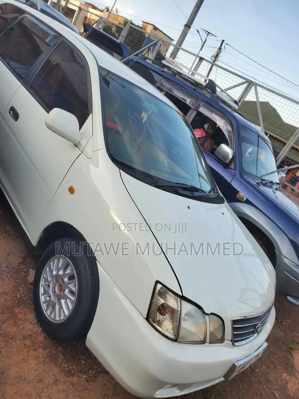 Toyota Gaia 2006 White