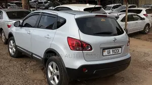 Nissan Dualis 2012 Silver
