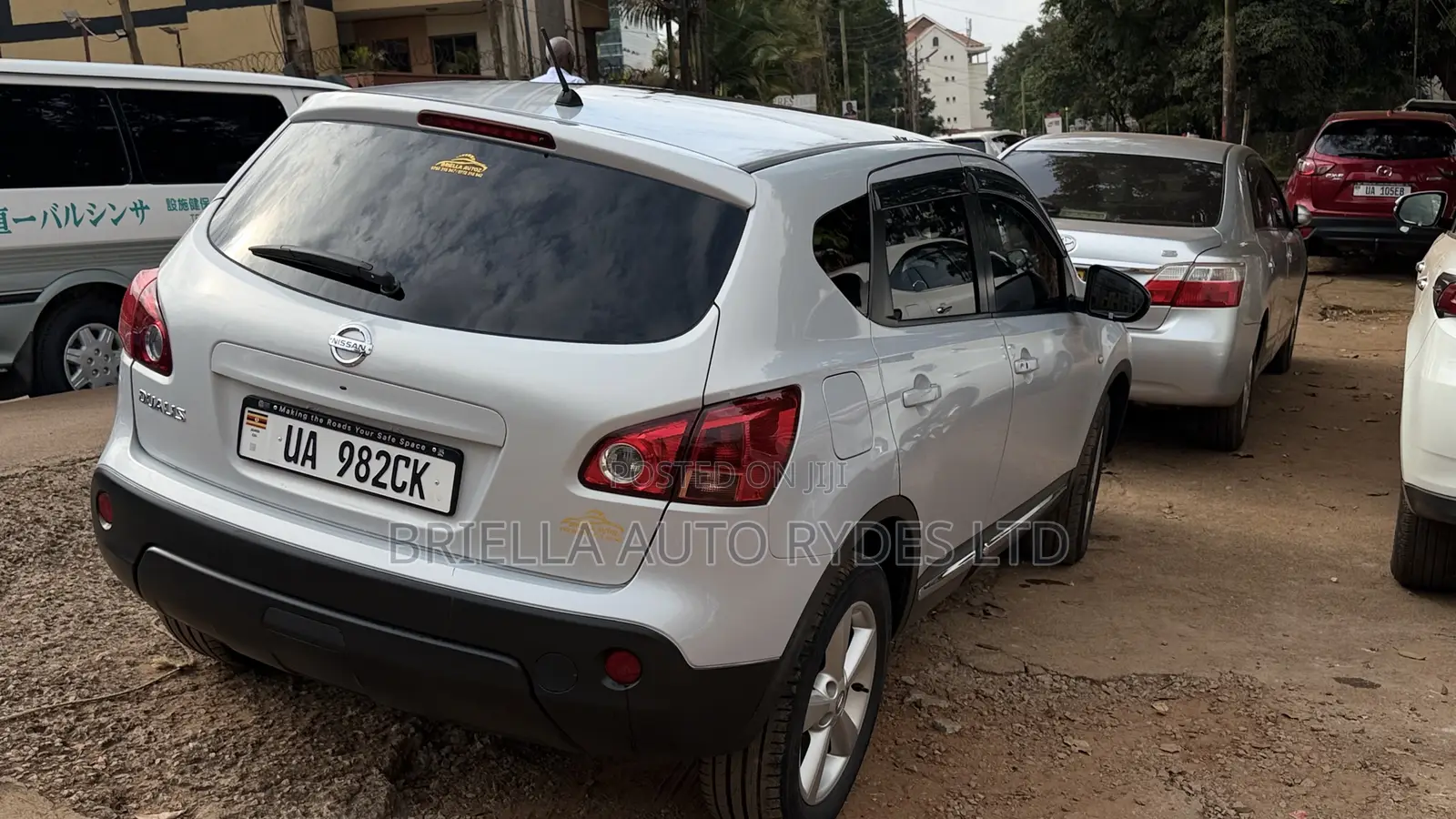 Nissan Dualis 2012 Silver