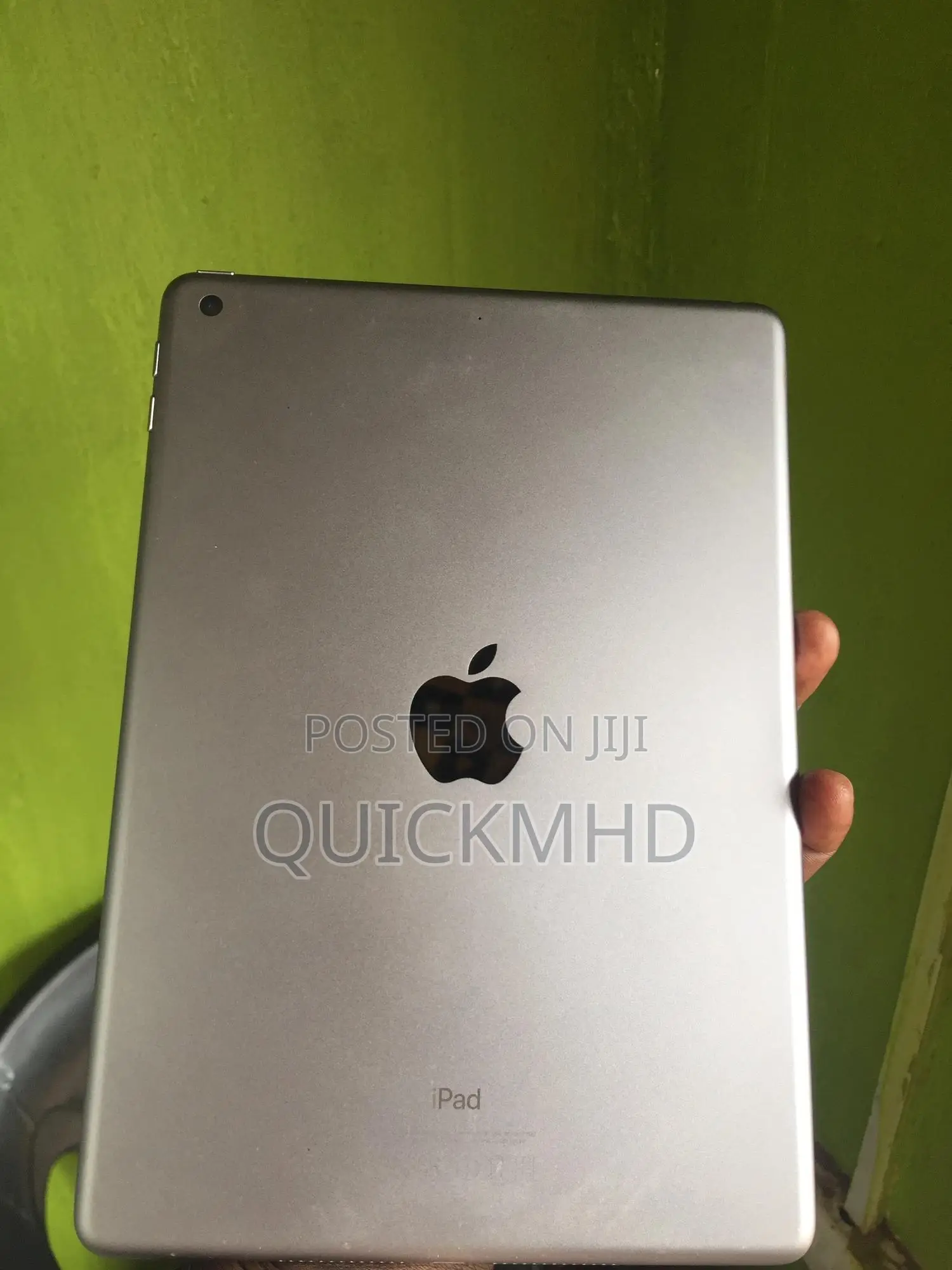 Apple iPad 5 (2022) 32 GB Silver