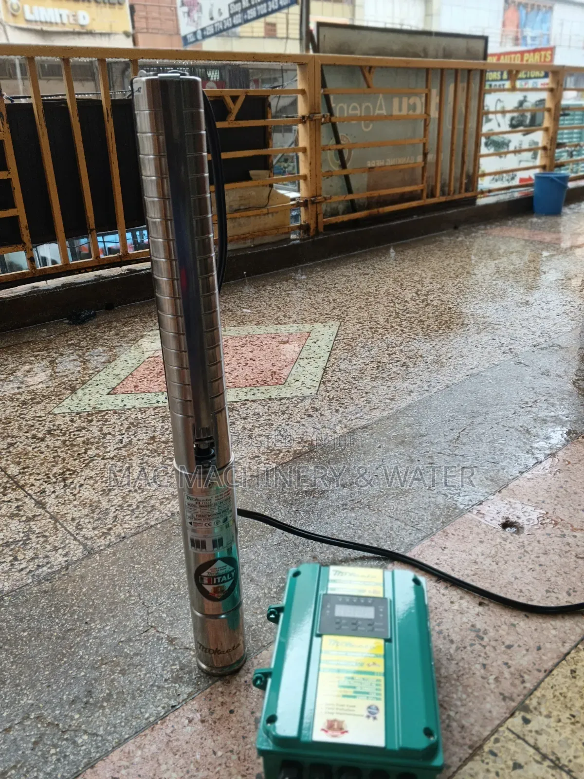 Hybrid Ac-Dc Submersible Water Pump 100meters / 330feets