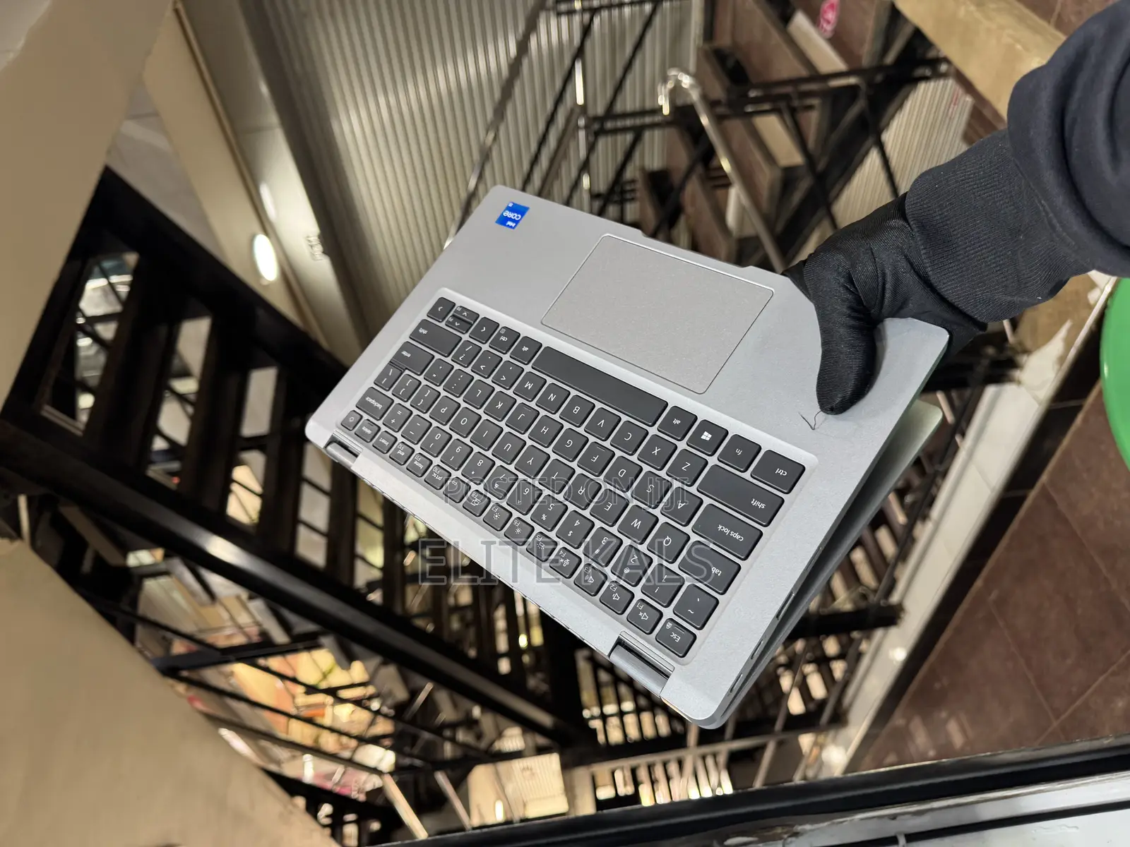 New Laptop Dell Latitude 5320 8GB Intel Core i5 SSD 256GB