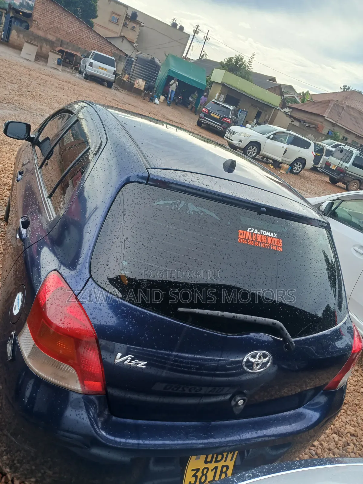 Toyota Vitz 1.5 FWD 5dr 2016 Blue