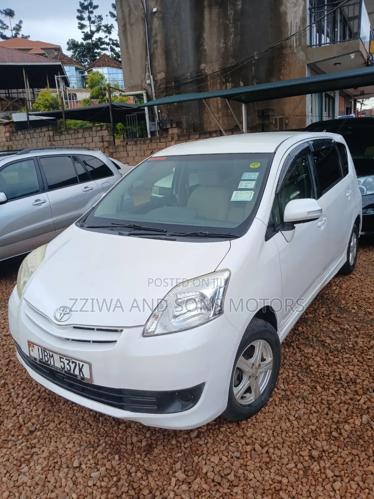 Toyota Passo Sette 1.5 FWD 2012 White