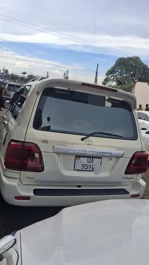 Toyota Land Cruiser Cygnus 4.7 2003 White