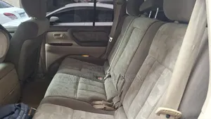 Toyota Land Cruiser Cygnus 4.7 2003 White