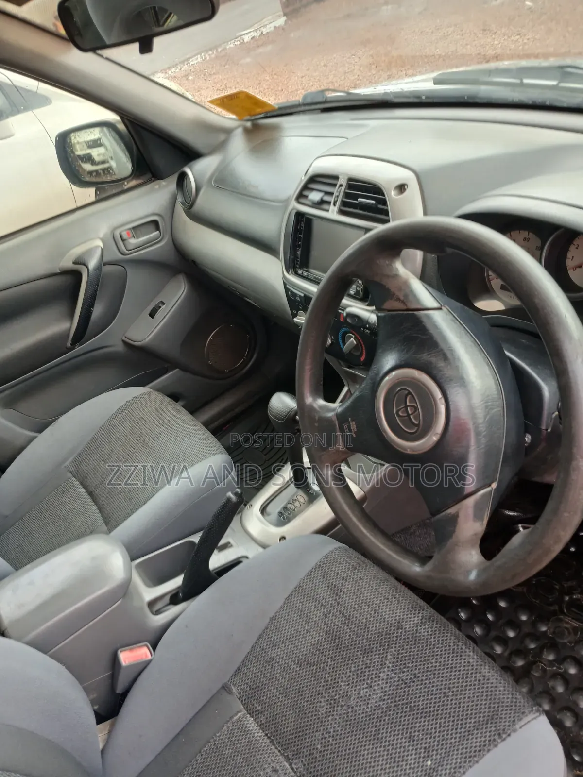 Toyota RAV4 Automatic 2000 Silver