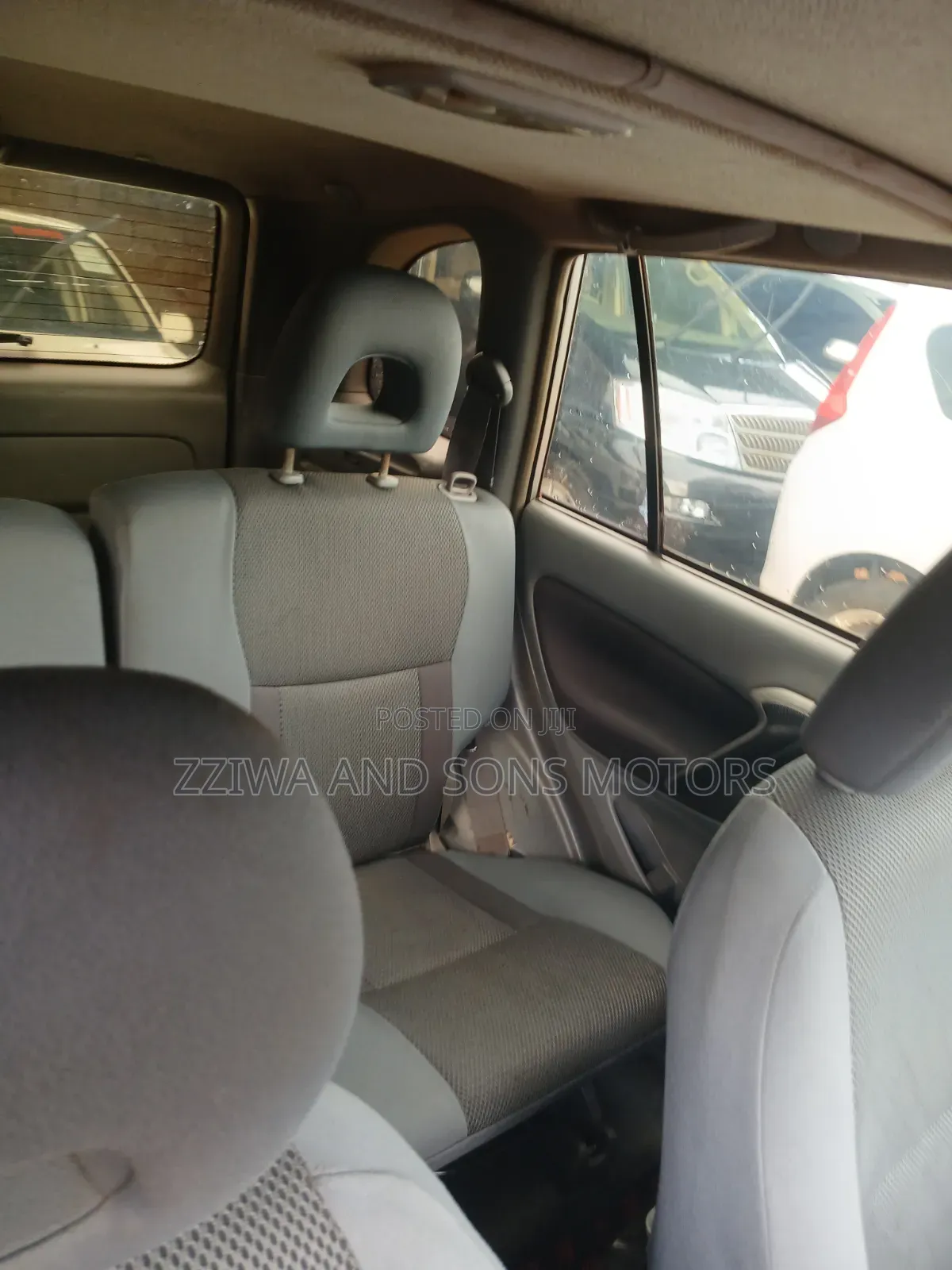 Toyota RAV4 Automatic 2000 Silver