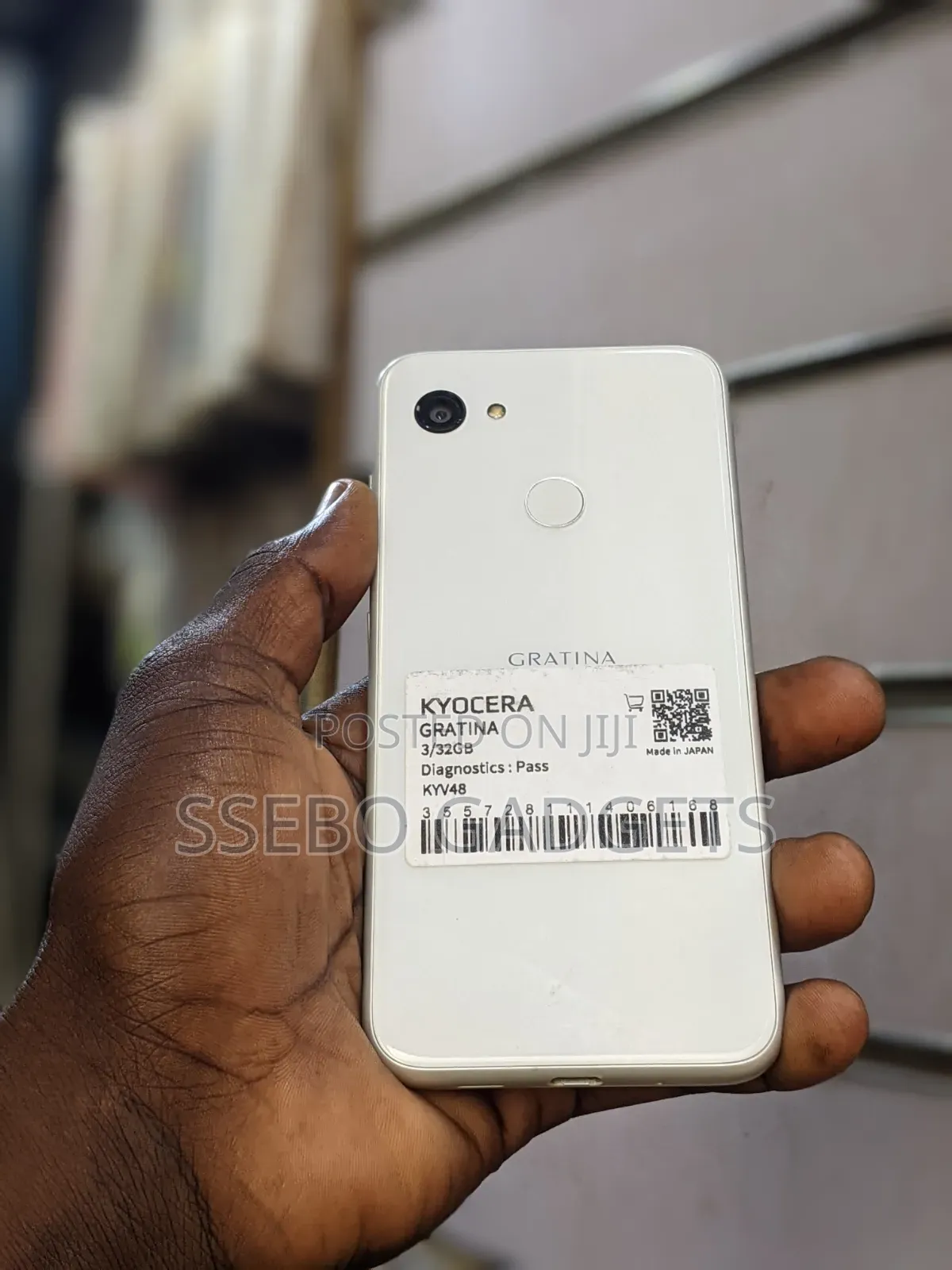 Kyocera Gratina 32 GB White