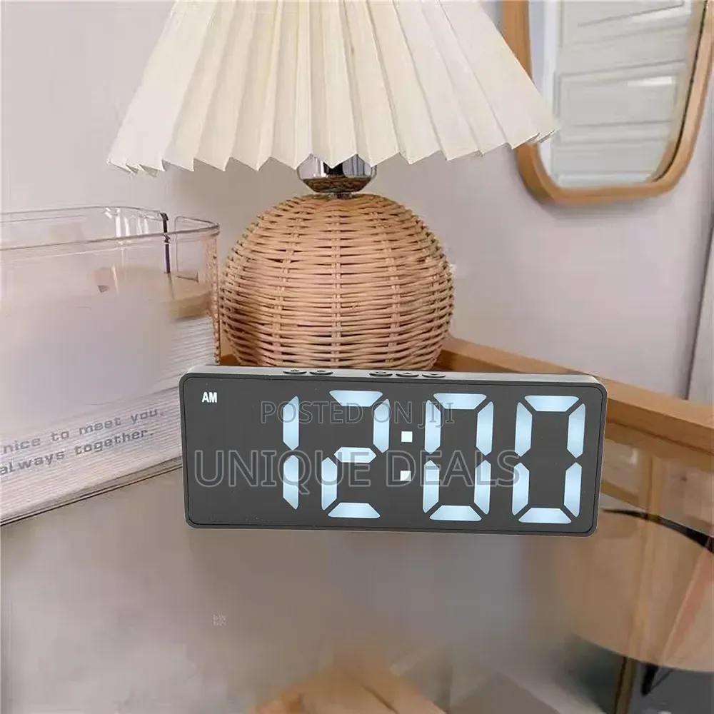 Digital Alarm Clock With Led Time Display