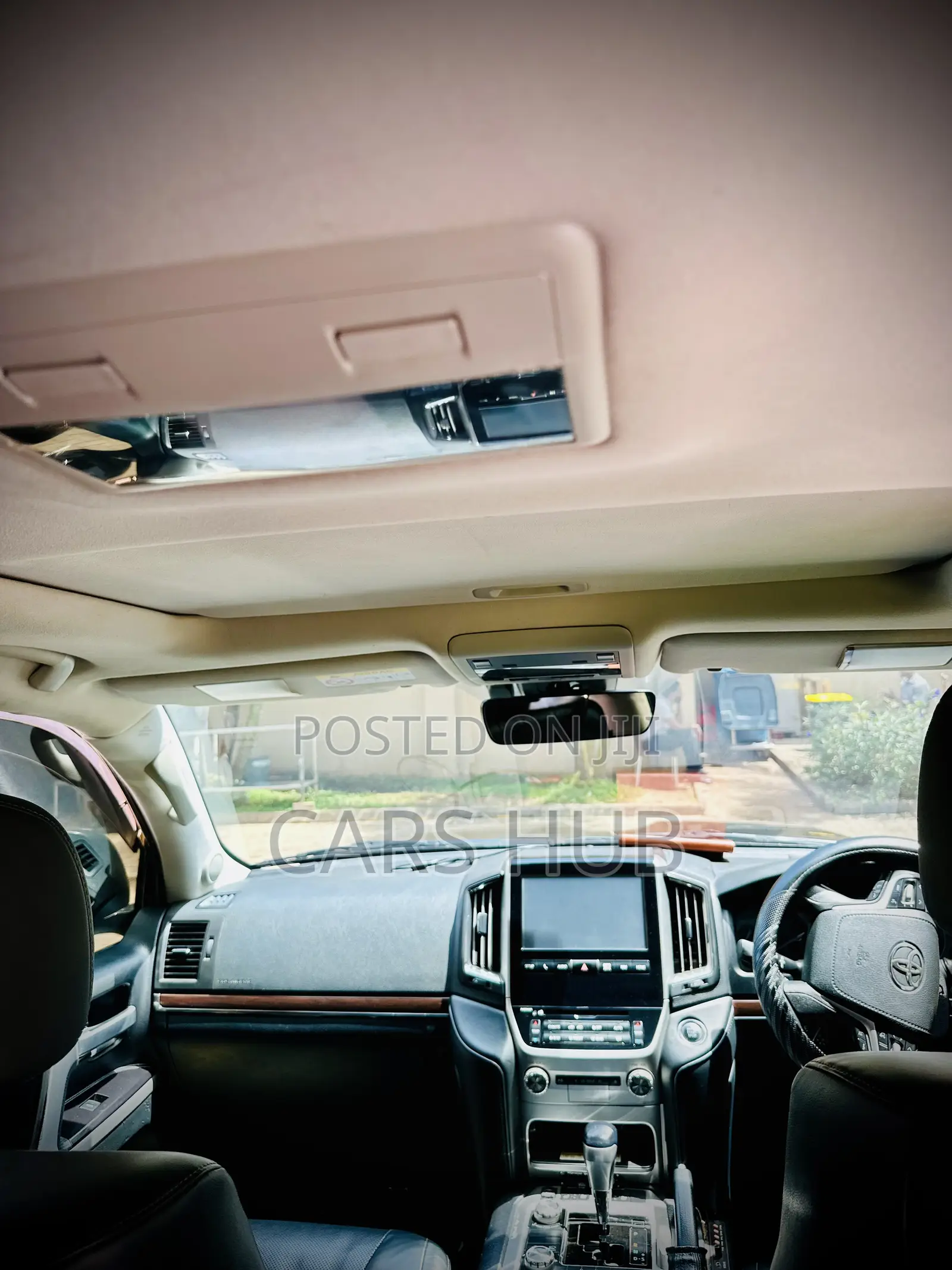Toyota Land Cruiser 4.6 V8 GXR 2017 Black