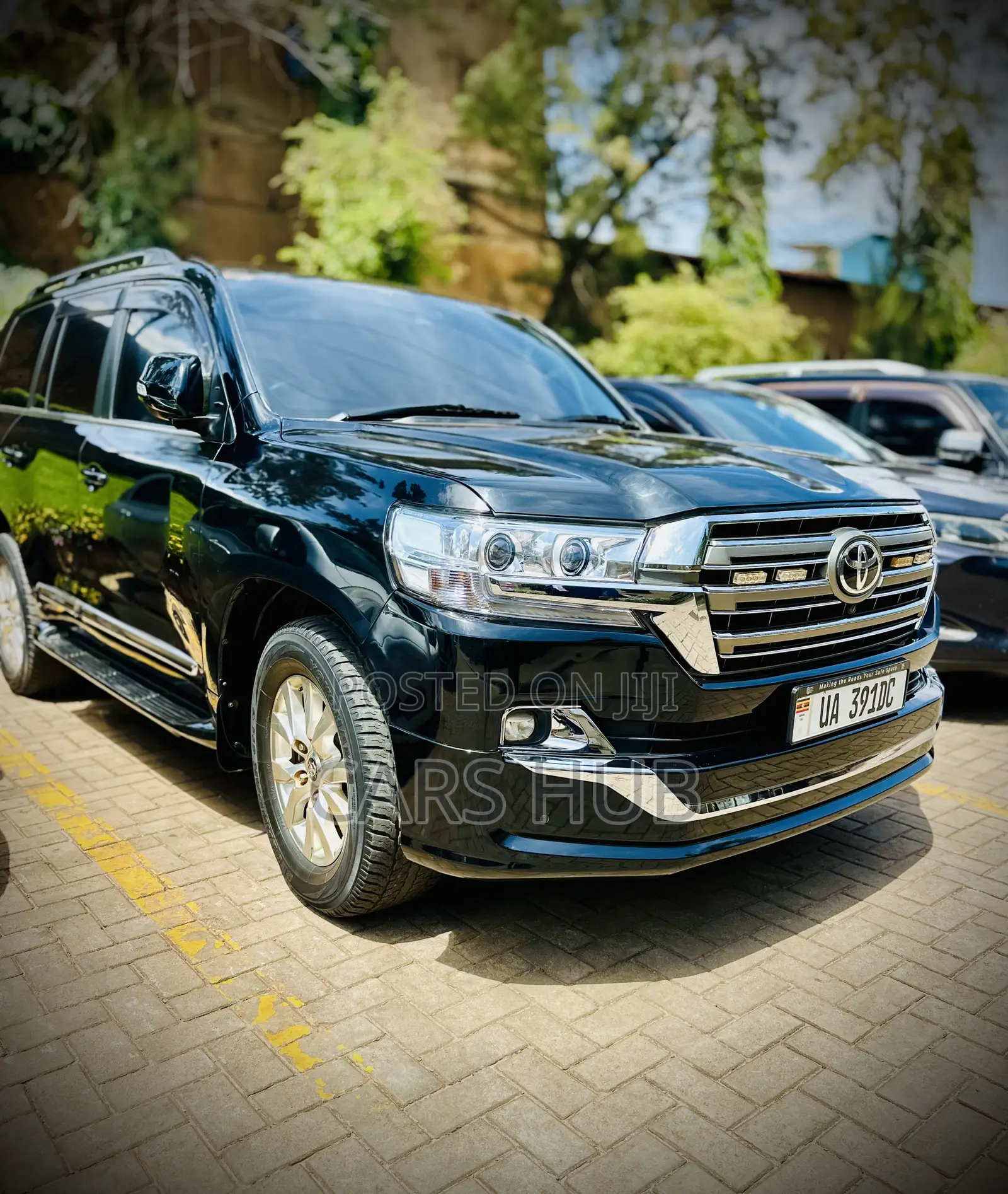 Toyota Land Cruiser 4.6 V8 GXR 2017 Black