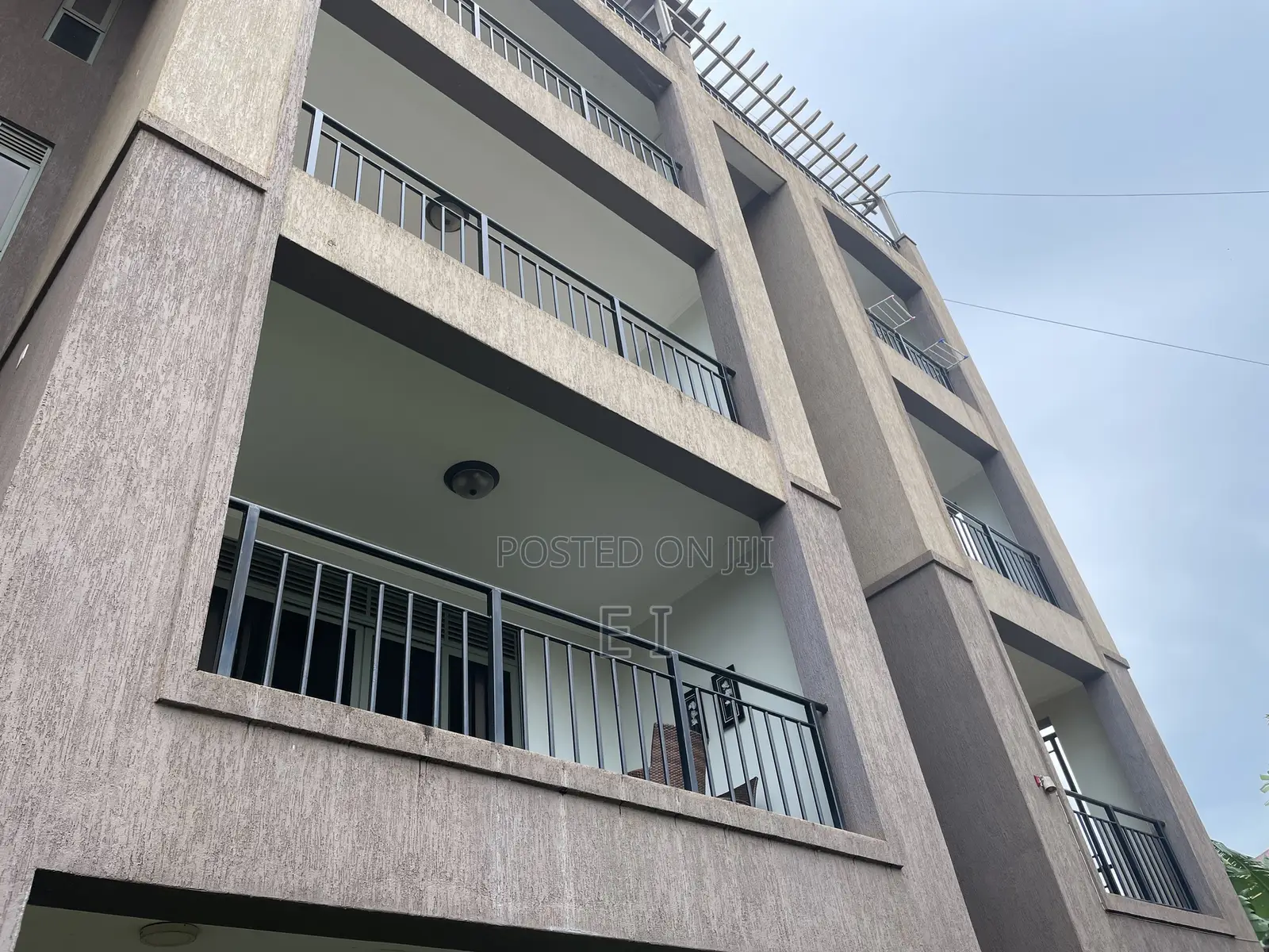 3bdrm House in Makindye for rent