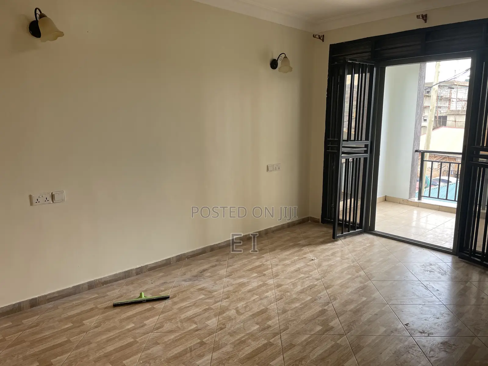 3bdrm House in Makindye for rent