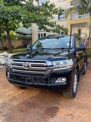 Toyota Land Cruiser 4.6 V8 GX 2020 Black