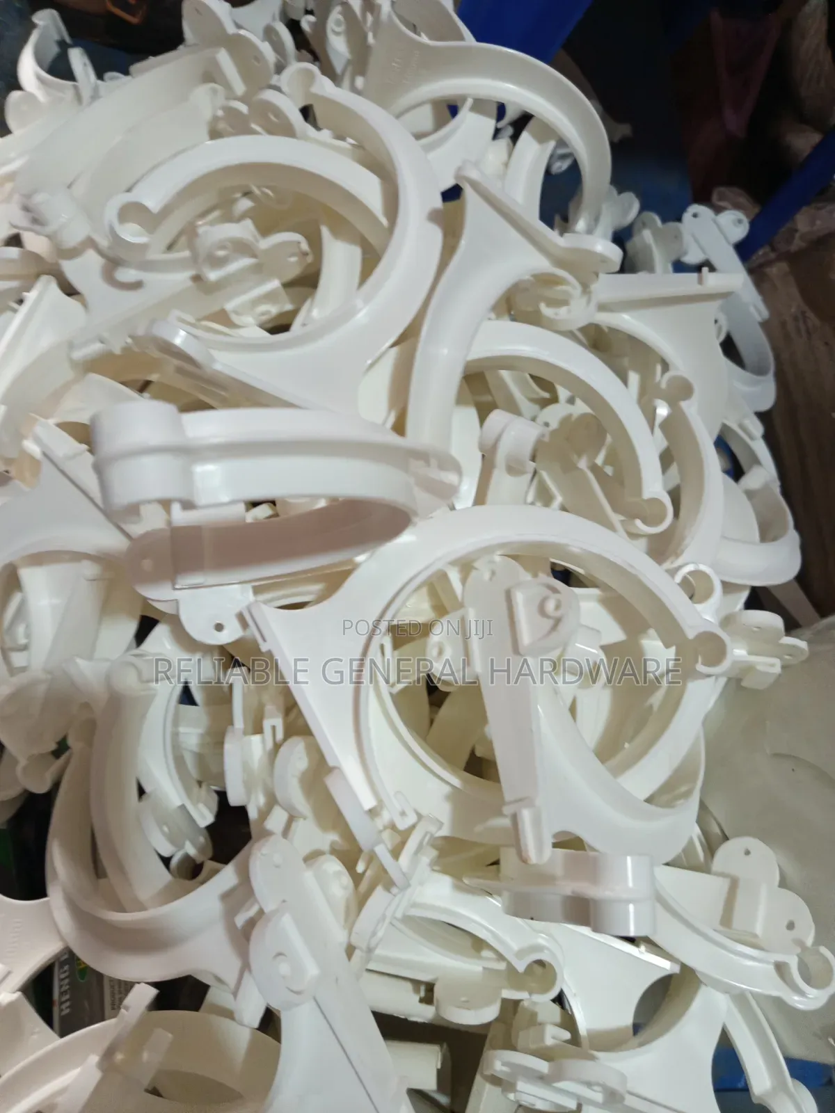 Gutter Clips, Brackets, Cramps, Holders 140mm Gentex