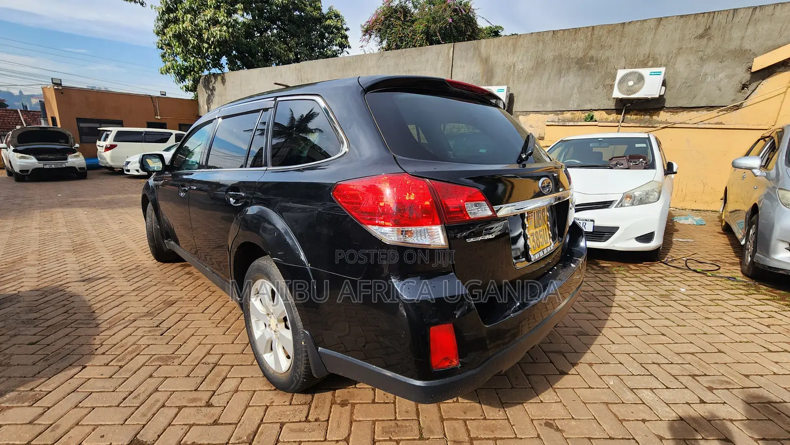 Subaru Outback 2010 Black
