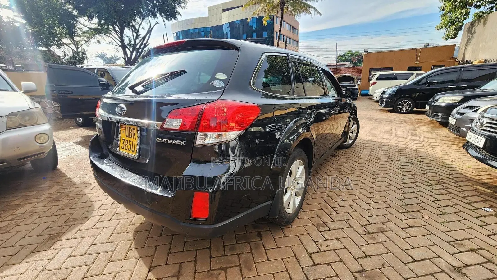Subaru Outback 2010 Black