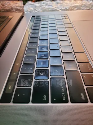 Laptop Apple MacBook 2018 16GB Intel Core i7 SSD 256GB