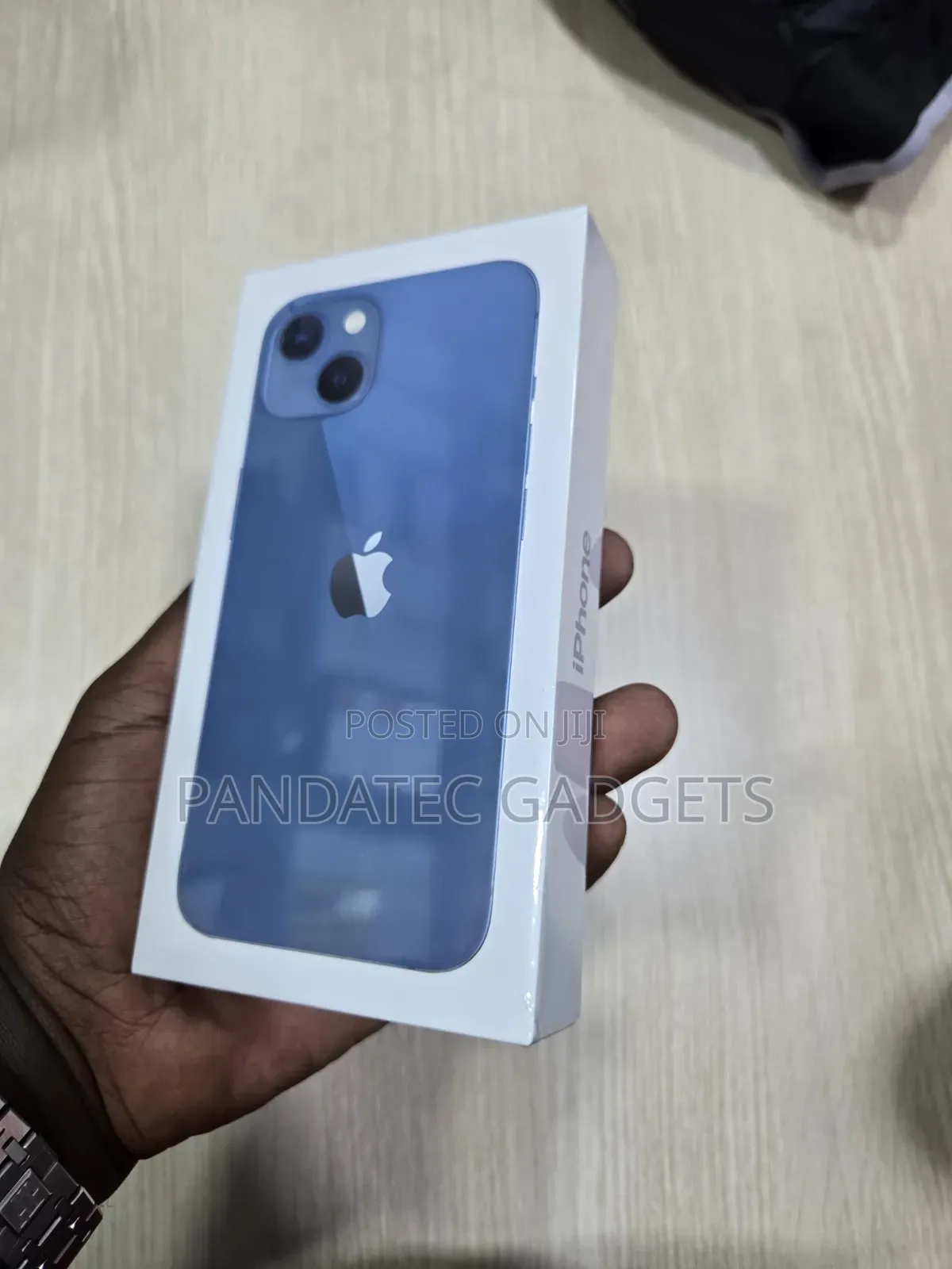 New Apple iPhone 13 256 GB Blue