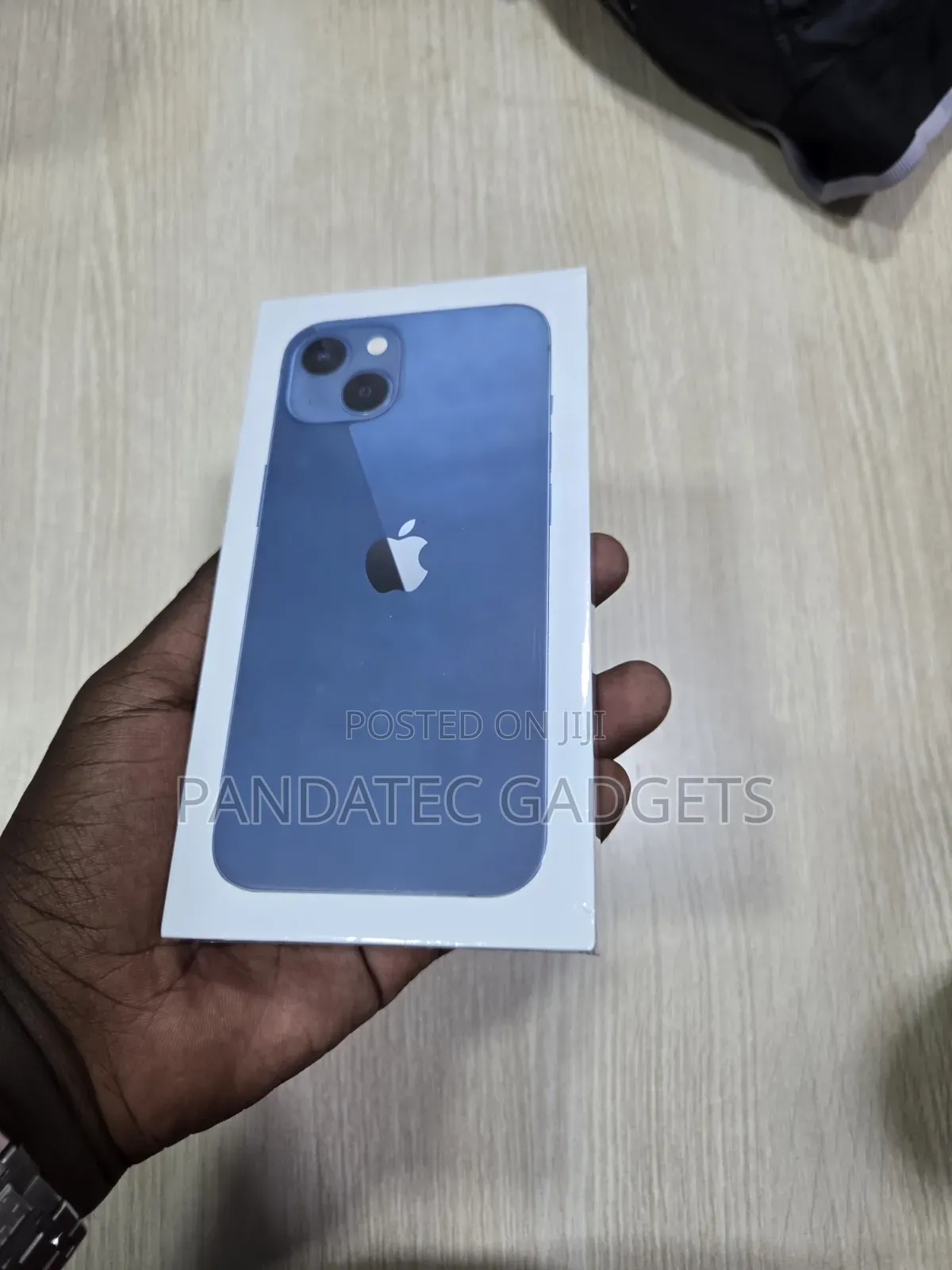 New Apple iPhone 13 256 GB Blue
