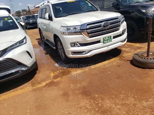 Toyota Land Cruiser Prado 4.0 2017 White