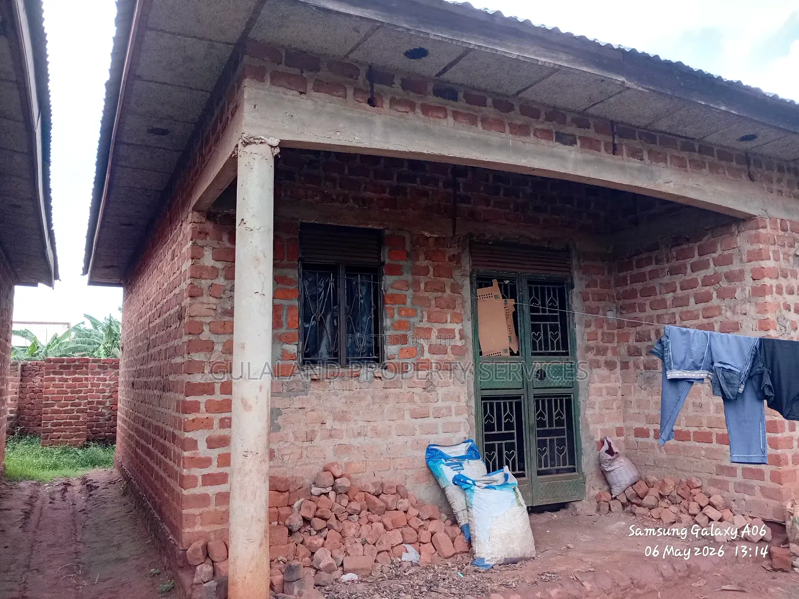 2bdrm House in Lusenke Estate, Wobulenzi TC for sale