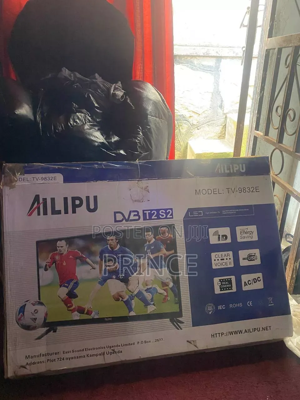 32 Inches Ailipu Flat Tv for Sale Costs 290000 Ug SHS Free to Air