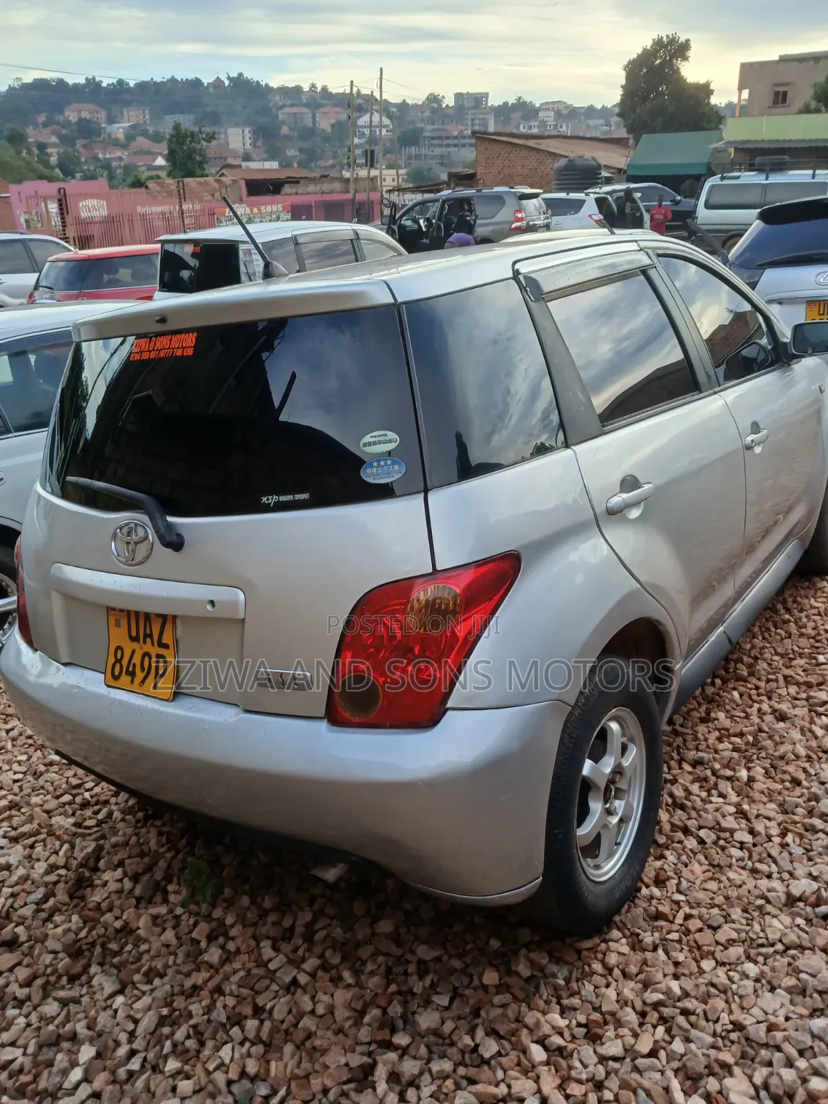 Toyota IST 2006 Silver