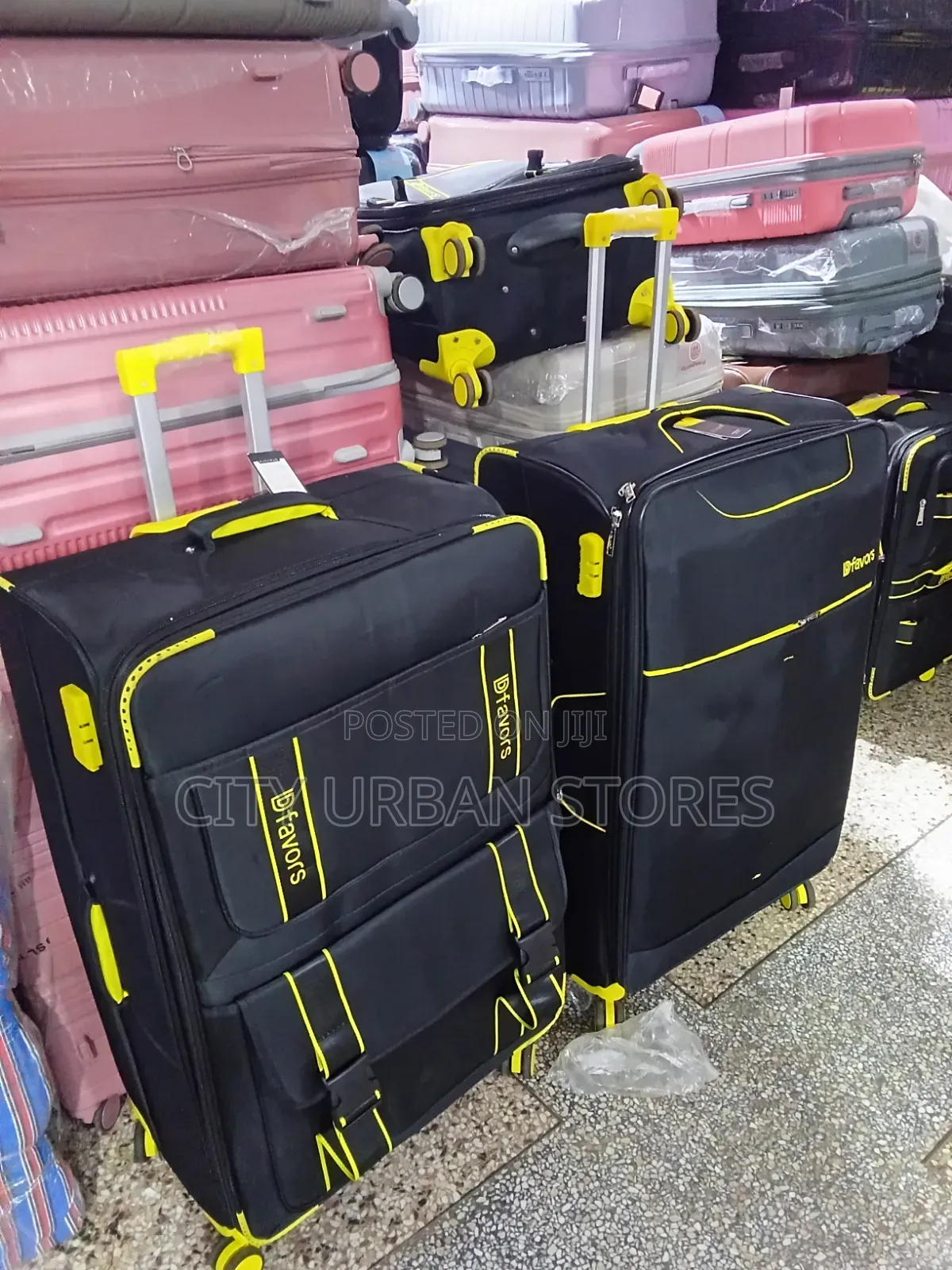 Dfavors Big Size Black Travel Suitcase