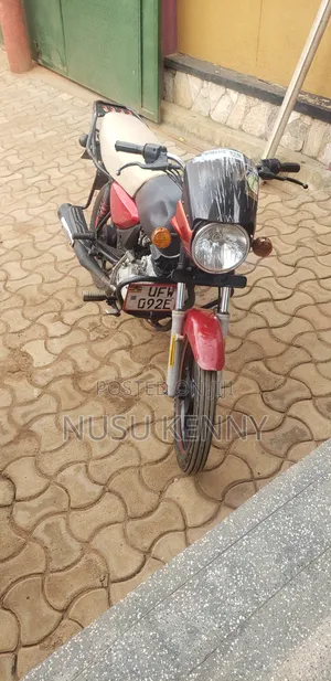 Bajaj CT 125X 2024 Red
