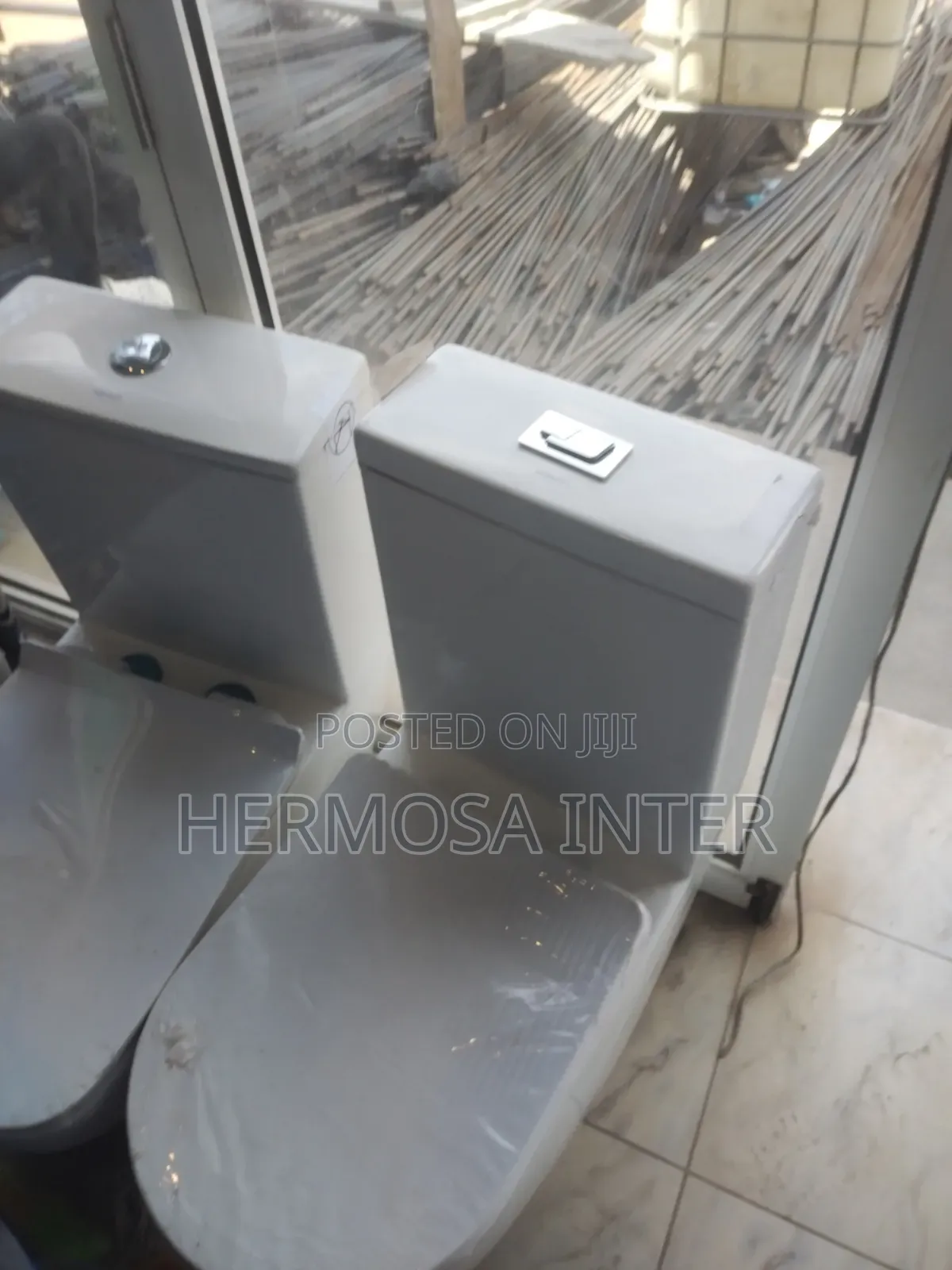 Toilet Seat Frencia and Many More With Free Delivery