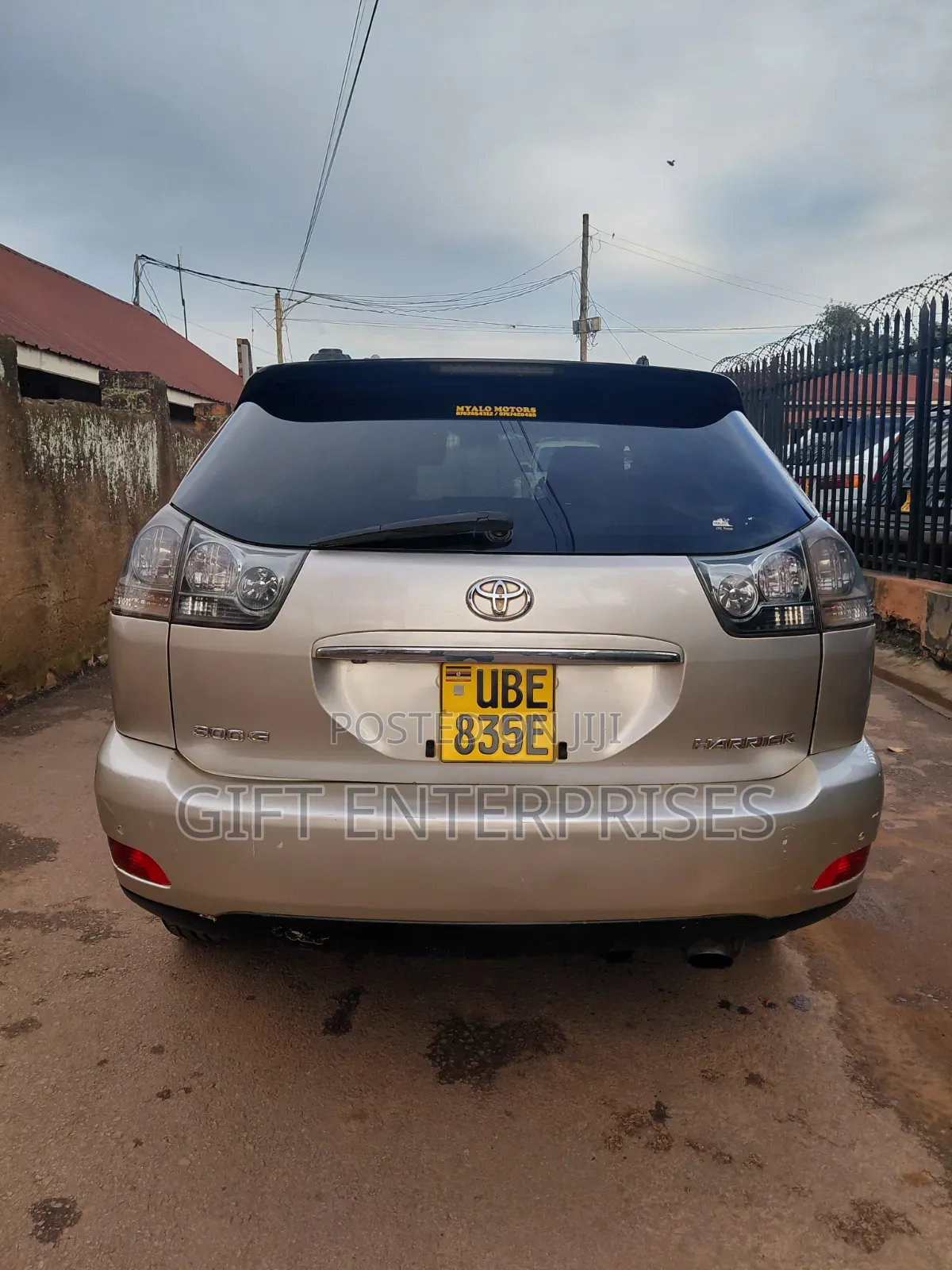 Toyota Harrier 3.0 V6 2005 Beige