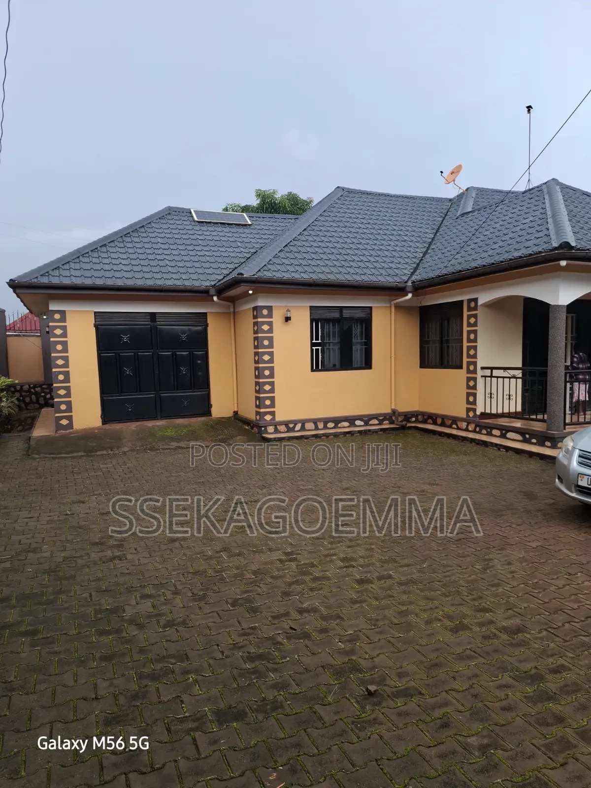 4bdrm Bungalow in Ssabagabo-Makindye for sale