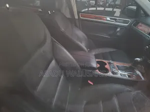 Volkswagen Touareg 2013 Silver