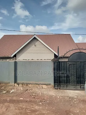 4bdrm House in Lugoba 11, Kawempe for sale