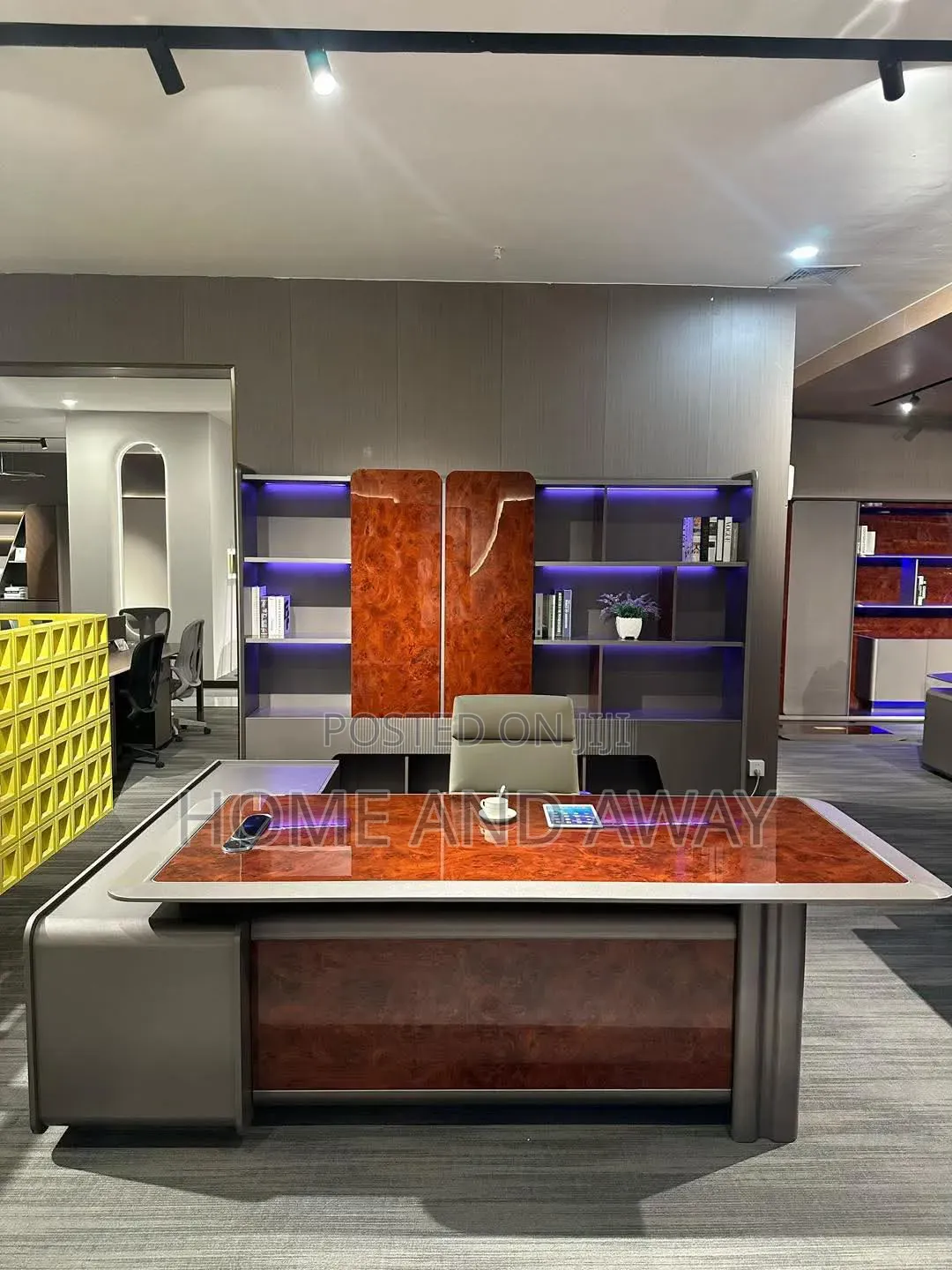 Office Desks/Office Setup Customized Furnishing Services