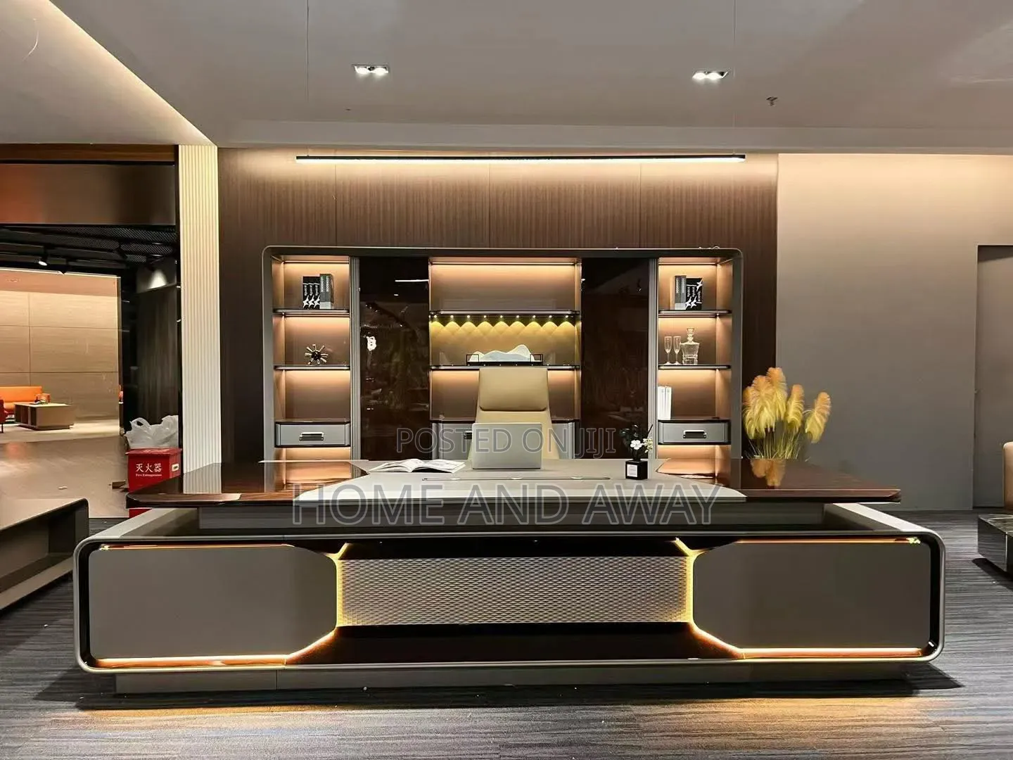 Office Desks/Office Setup Customized Furnishing Services