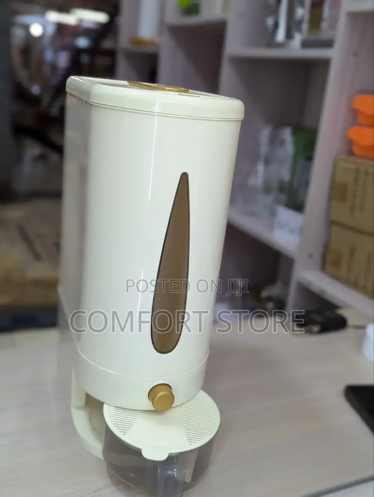 Airtight Plastic Rice Storage Containers With One Touch Dispenser,