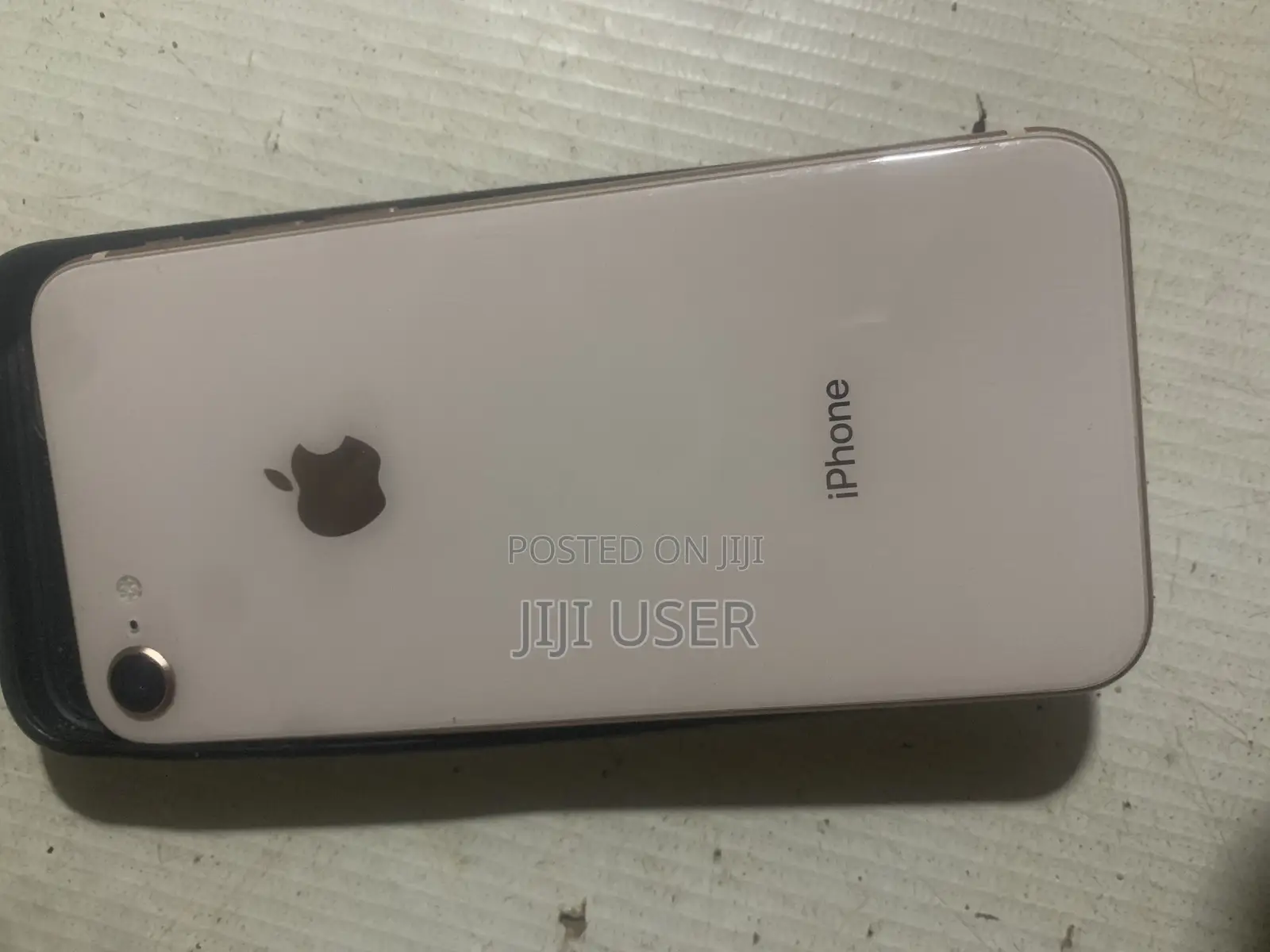 Apple iPhone 8 64 GB Gold