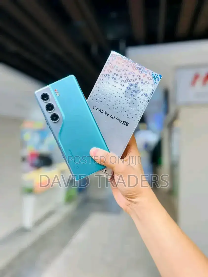 New Tecno Camon 40 Pro 5G 256 GB Blue