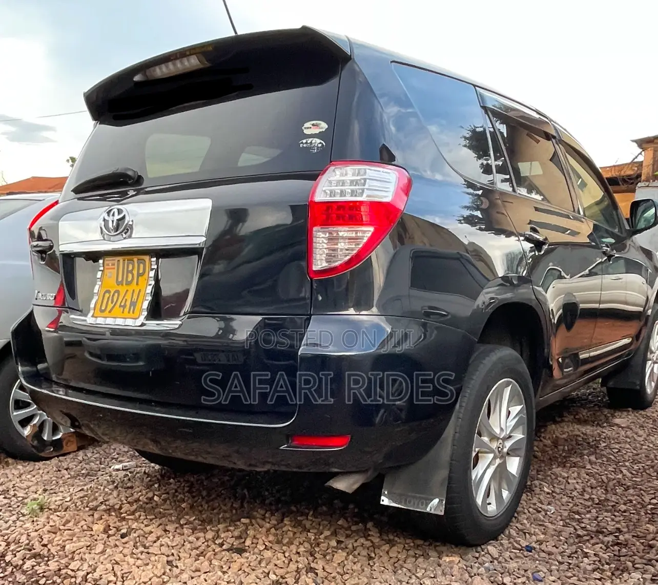 Toyota Vanguard 2009 White