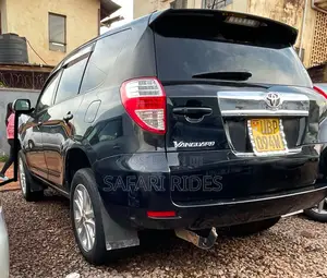 Toyota Vanguard 2009 White
