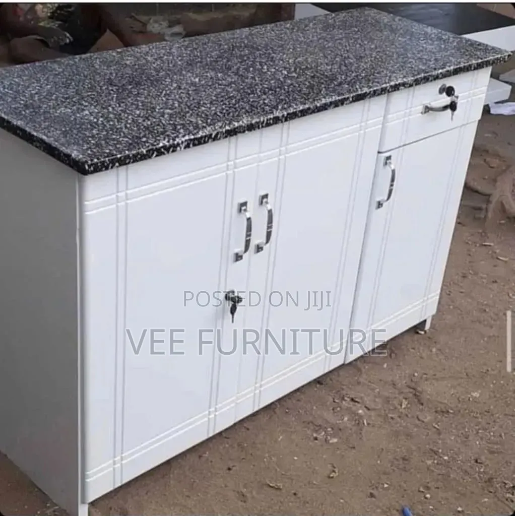 Modern Kitchen Cabinet With Granite Top