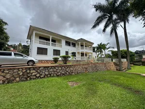 6bdrm Mansion in Buziga Hill Top, Makindye for sale